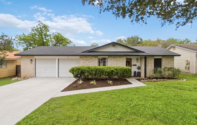 3-bedroom rental at 1734 Timber Oak St in San Antonio, TX — photo 1