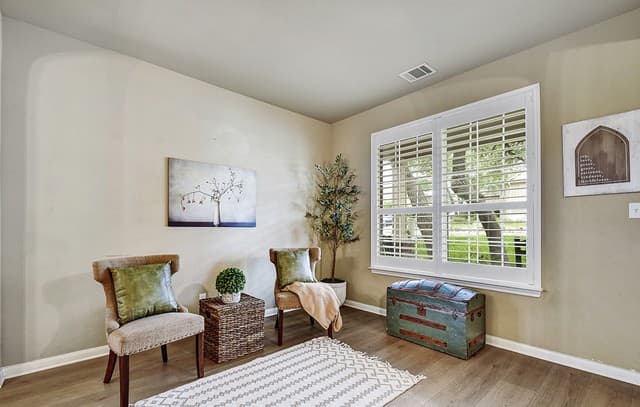 4-bedroom rental at 2235 Mountain Mist in San Antonio, TX — photo 3