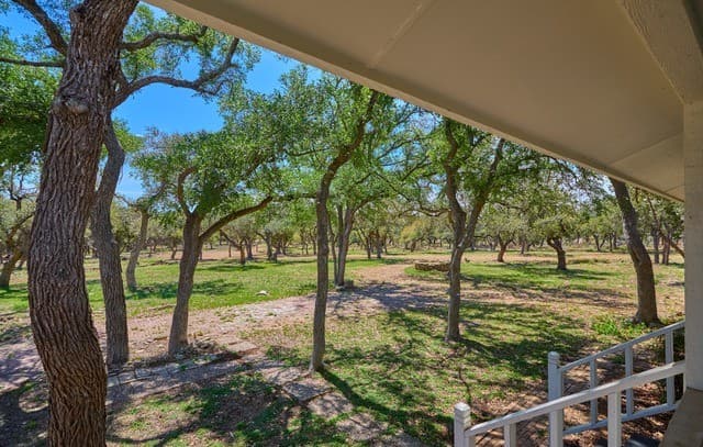 2-bedroom rental at 680 Aspen Rdg in Blanco, TX — photo 1