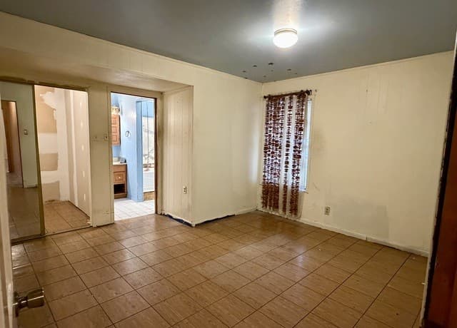 3-bedroom rental at 7802 Northway Dr in San Antonio, TX — photo 3