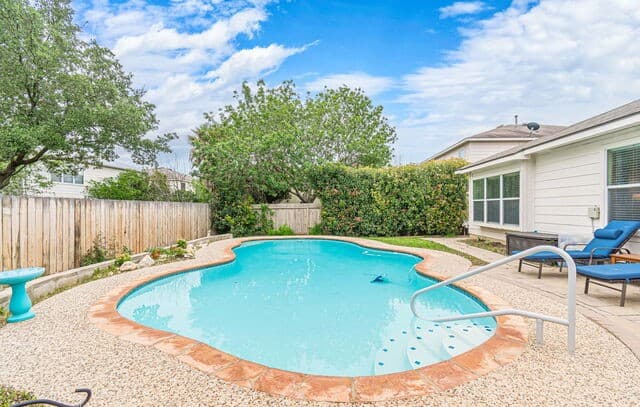 3-bedroom rental at 15830 Borwick in Selma, TX — photo 4