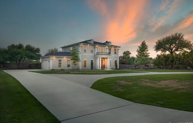 4-bedroom rental at 1228 Paladin Trl in Spring Branch, TX — photo 3