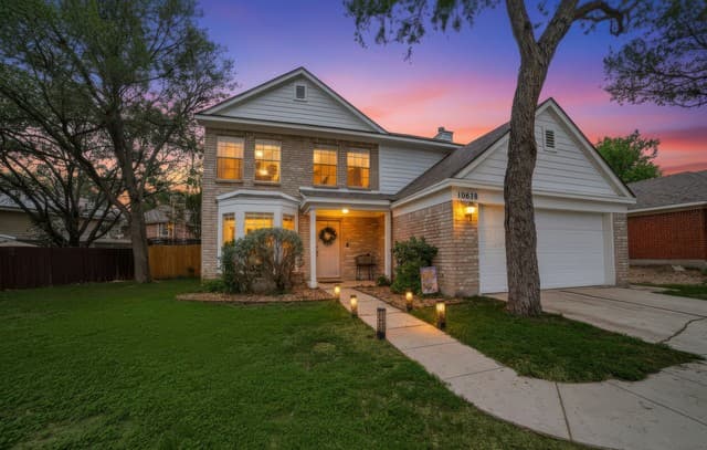 3-bedroom rental at 10638 Sandy Trail Dr in San Antonio, TX — photo 1