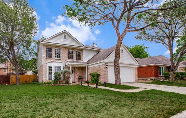 3-bedroom rental at 10638 Sandy Trail Dr in San Antonio, TX — photo 2