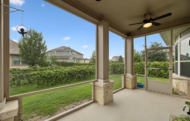 4-bedroom rental at 8733 Stackstone in Schertz, TX — photo 3