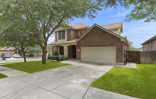 4-bedroom rental at 201 Kensington in Cibolo, TX — photo 3
