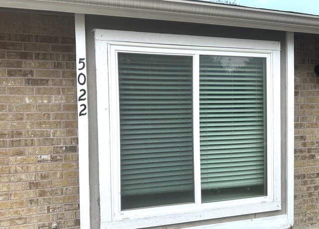 3-bedroom rental at 5022 Crestwood Dr in Schertz, TX — photo 5