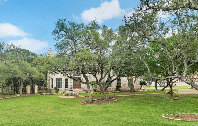 4-bedroom rental at 2120 Oakland Bend in San Antonio, TX — photo 1