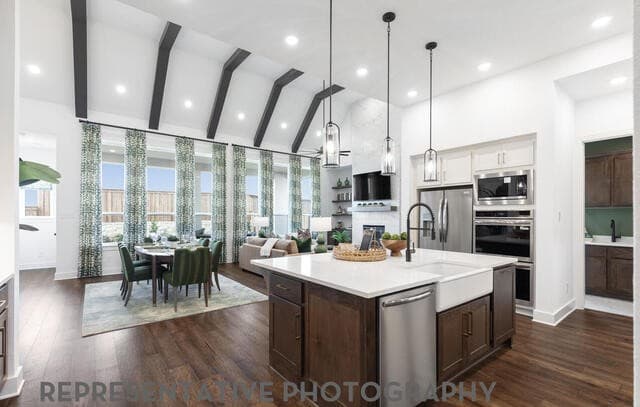 4-bedroom rental at 11773 Warlock in San Antonio, TX — photo 4