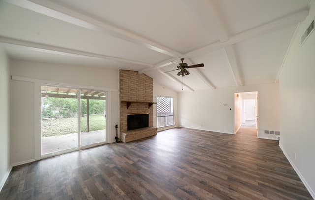 3-bedroom rental at 12714 Moss Hollow in Live Oak, TX — photo 2