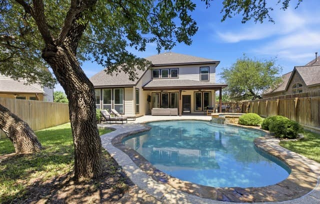4-bedroom rental at 138 Cimarron Crk in Boerne, TX — photo 1