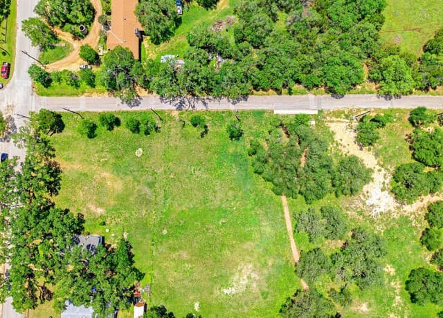 rental at LOT 6 11th Street in Blanco, TX — photo 3