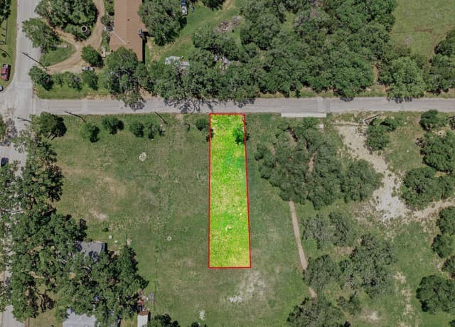 rental at LOT 6 11th Street in Blanco, TX — photo 4