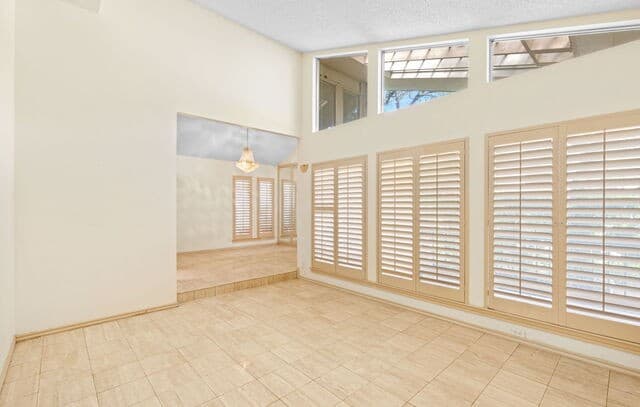 4-bedroom rental at 11403 Whisper Breeze st in San Antonio, TX — photo 3