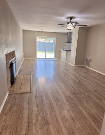 4-bedroom rental at 9426 Valley Bend in San Antonio, TX — photo 4