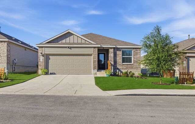 3-bedroom rental at 4331 Southton Loch in San Antonio, TX — photo 4