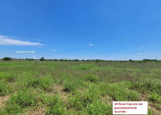 rental at 277 Joy Ln in Pleasanton, TX — photo 2