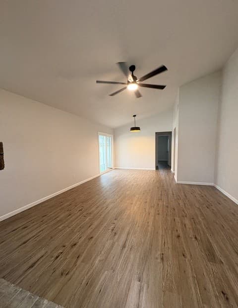 3-bedroom rental at 3600 Stoney Meadow St in San Antonio, TX — photo 5