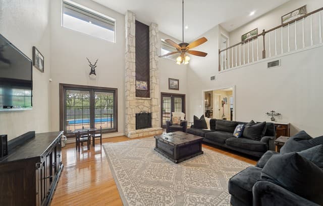 4-bedroom rental at 26702 Sagitarius in San Antonio, TX — photo 4