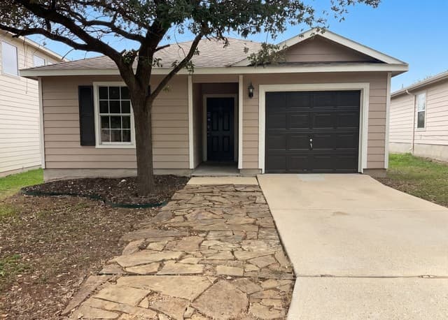 3-bedroom rental at 5839 Blonde Cyn in San Antonio, TX — photo 1