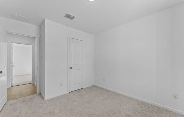 4-bedroom rental at 112 Ellendale Place in Fredericksburg, TX — photo 5