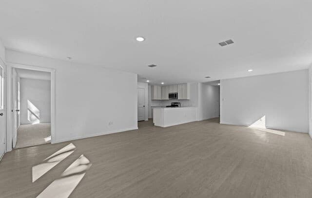 4-bedroom rental at 107 Ellendale Place in Fredericksburg, TX — photo 4