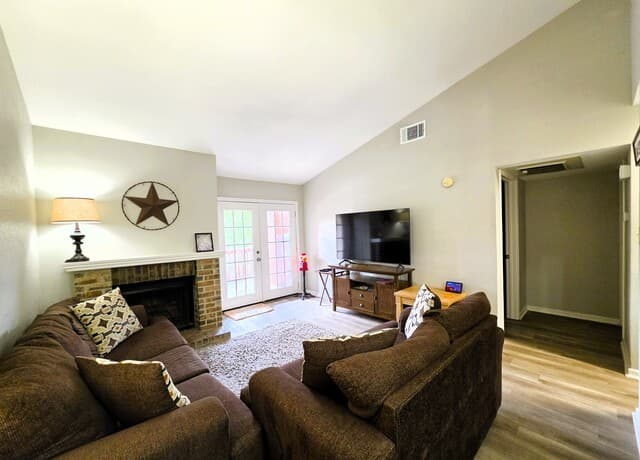 1-bedroom rental at 13018 Heimer Rd Unit 1012 in San Antonio, TX — photo 4