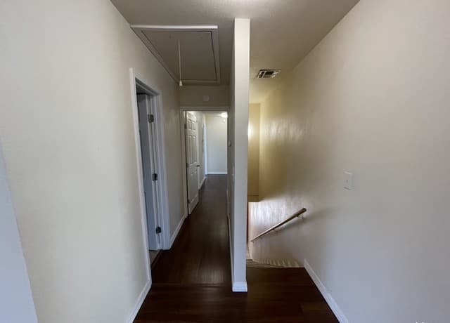 3-bedroom rental at 743 Eleanor Ave Unit 201 in San Antonio, TX — photo 4
