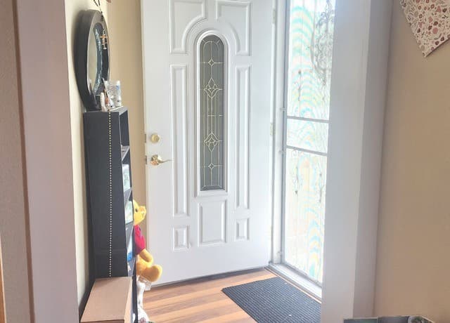 3-bedroom rental at 3303 W Travis St in San Antonio, TX — photo 4