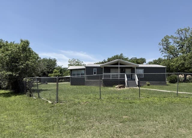 3-bedroom rental at 9303 Red Fish in Boerne, TX — photo 2