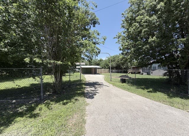 3-bedroom rental at 9303 Red Fish in Boerne, TX — photo 3