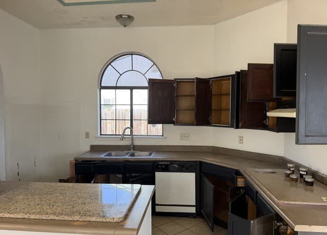 3-bedroom rental at 4146 Sunrise Point Dr in San Antonio, TX — photo 5