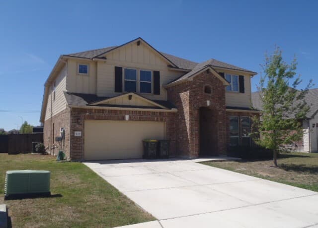 4-bedroom rental at 5009 Arrow Rdg in Marion, TX — photo 2