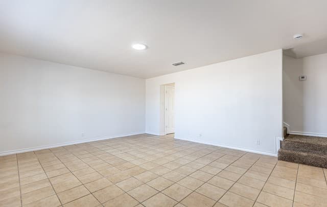 rental at 114 - 116 Garner Street in San Antonio, TX — photo 4