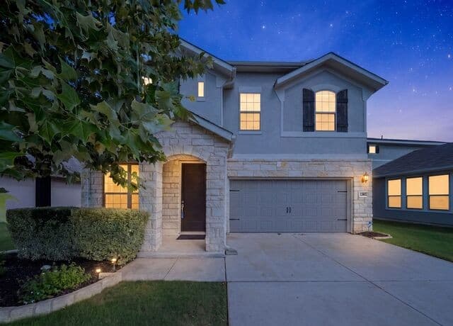 4-bedroom rental at 12802 Fairview Farms in San Antonio, TX — photo 2
