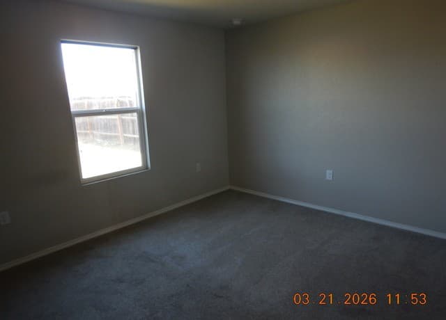 3-bedroom rental at 7211 Lavaca Blf in San Antonio, TX — photo 5