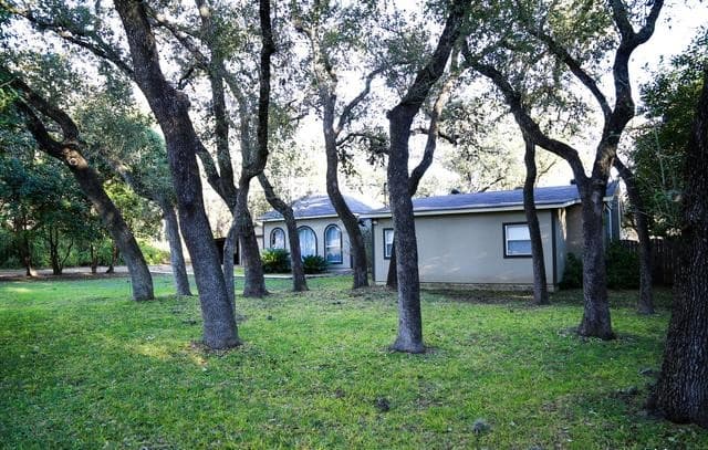 3-bedroom rental at 208 S Winston Ln in Castle Hills TX
