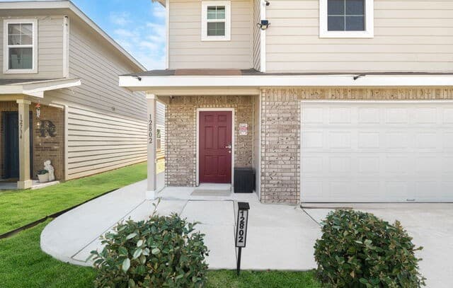4-bedroom rental at 12802 Lorena Ochoa in San Antonio, TX — photo 4