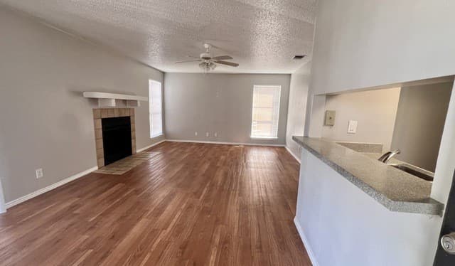 rental at 806 Station in Converse, TX — photo 3