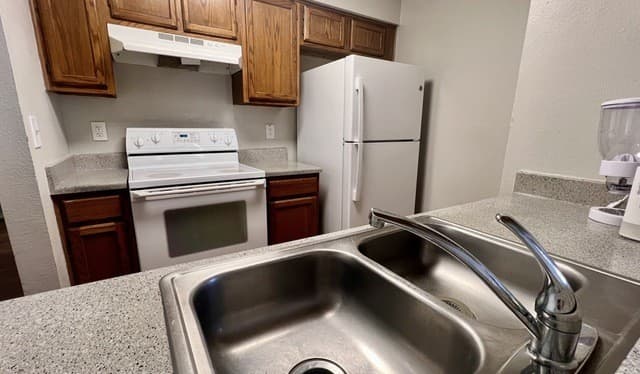 rental at 806 Station in Converse, TX — photo 5