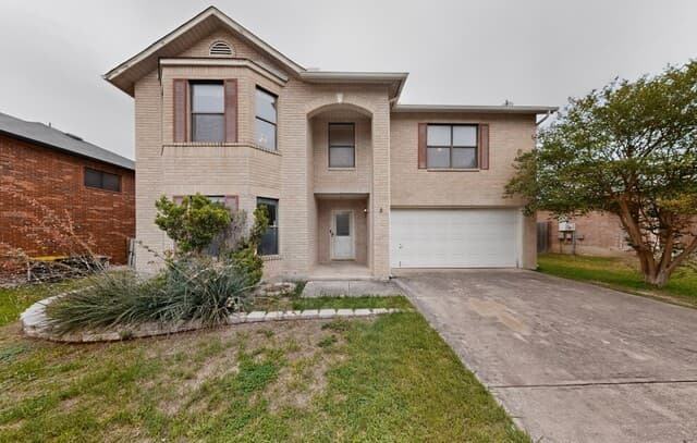 4-bedroom rental at 1652 Willow Top Dr in Schertz, TX — photo 2