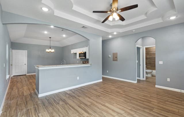 3-bedroom rental at 475 Corliss in San Antonio, TX — photo 1