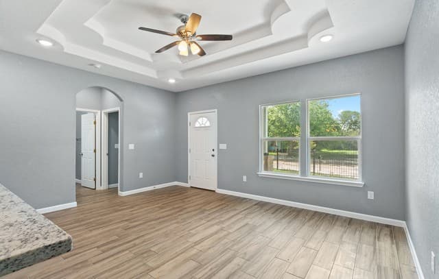 3-bedroom rental at 475 Corliss in San Antonio, TX — photo 4