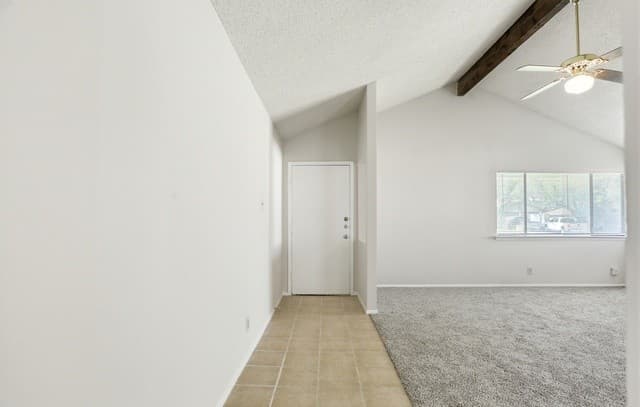 3-bedroom rental at 8818 Ridge Gate St in San Antonio, TX — photo 3
