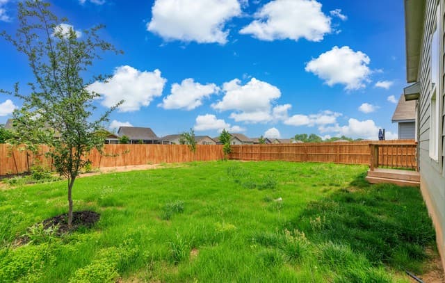 4-bedroom rental at 116 Bens Bluff in Fredericksburg, TX — photo 2