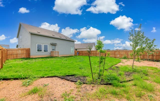 4-bedroom rental at 116 Bens Bluff in Fredericksburg, TX — photo 3