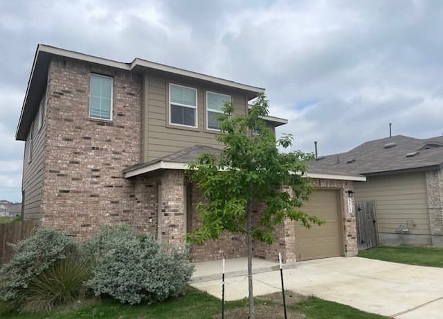 3-bedroom rental at 6615 Whisper Pond in San Antonio, TX — photo 3