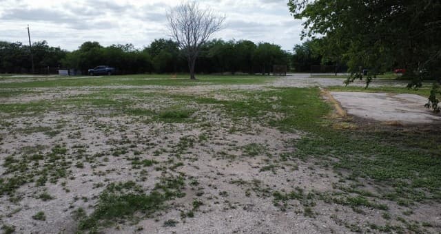 rental at 8202 New Laredo HWY in San Antonio, TX — photo 3