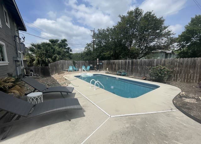 1-bedroom rental at 743 Eleanor Unit 101 in San Antonio, TX — photo 3