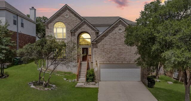 4-bedroom rental at 24623 Arrow Cyn in San Antonio, TX — photo 2
